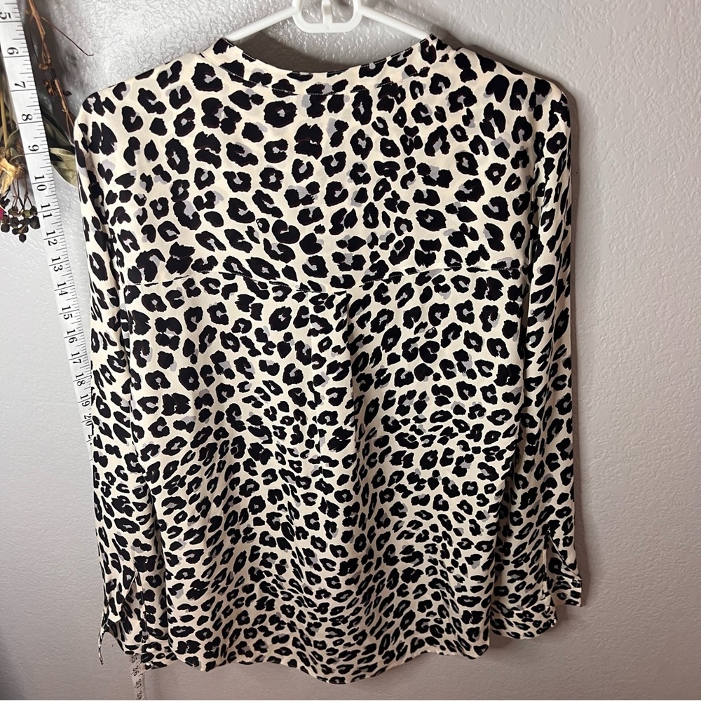 Veronica Beard | 100% silk Harmony Animal-Print Pintucked Blouse, Size 10 EUC​ - Picture 3 of 11